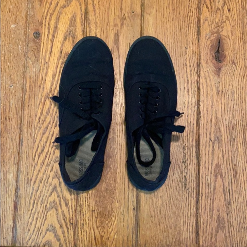 Black Sneakers